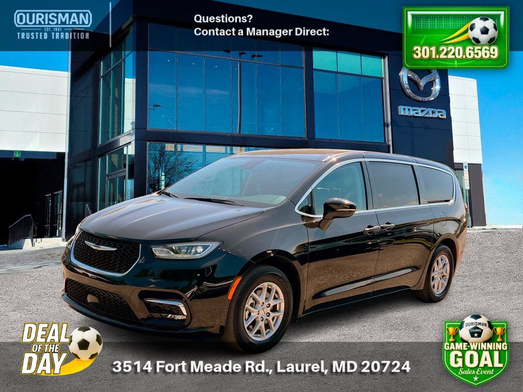 Used 2024 Chrysler Pacifica Touring-L FWD video 2