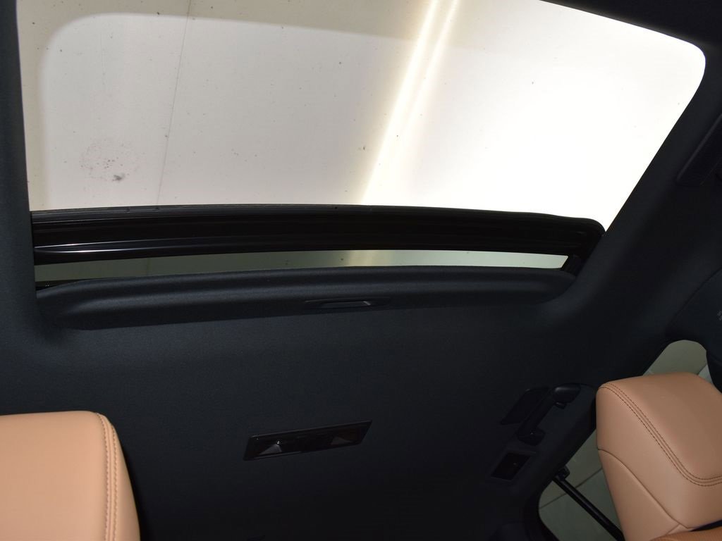 New 2026 Lexus LX 600 4WD w/ Luxury Package image 28