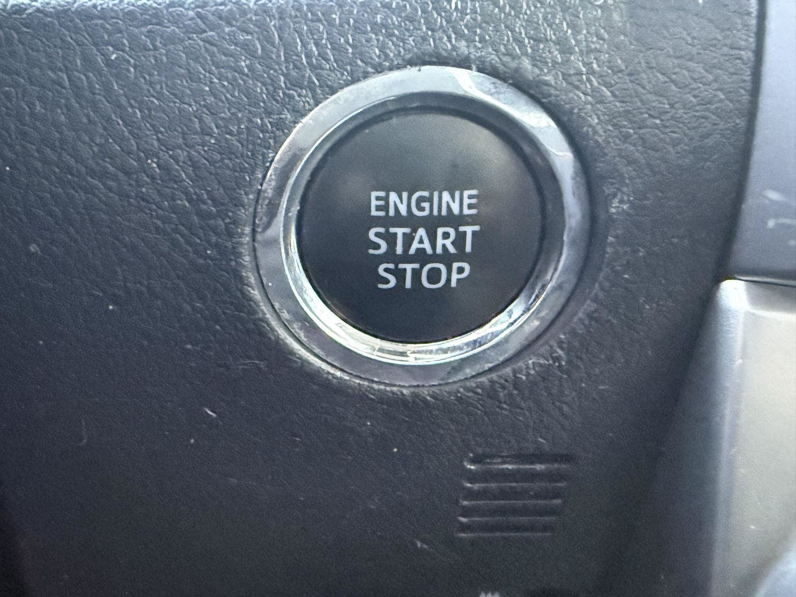 Used 2023 Toyota 4Runner Limited AWD/4WD image 34