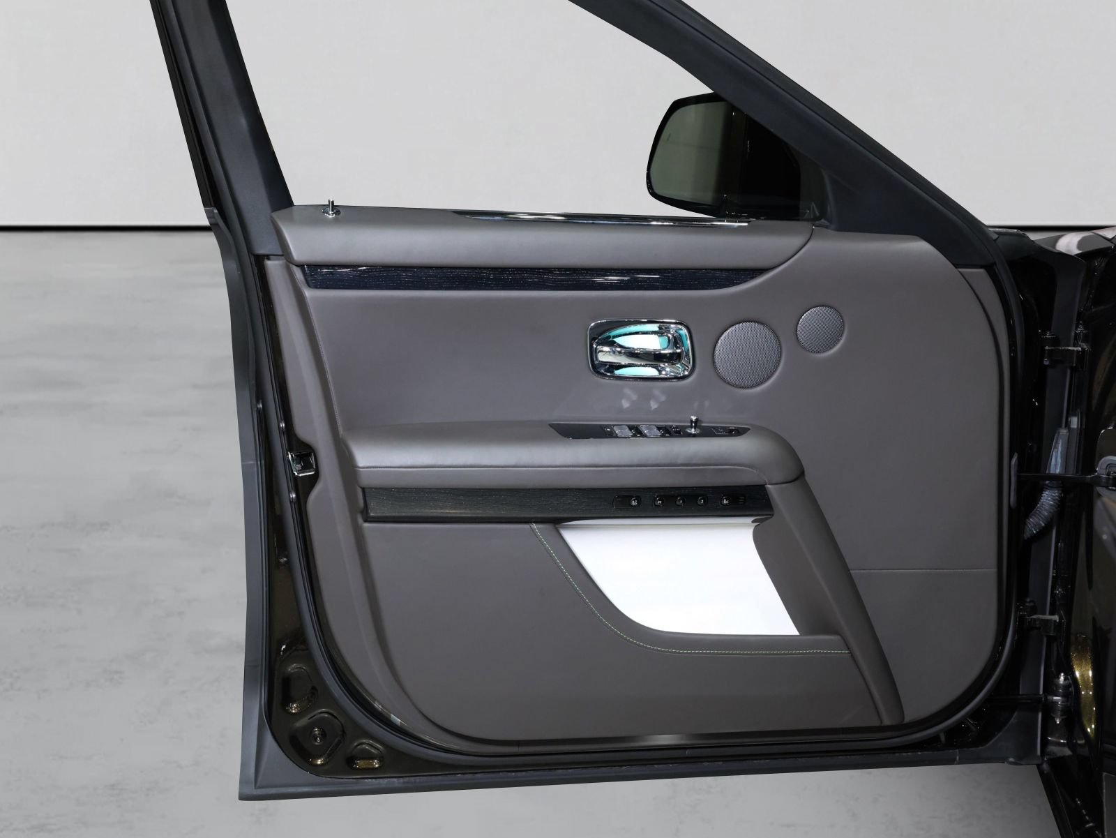 Used 2023 Rolls-Royce Ghost AWD/4WD image 39