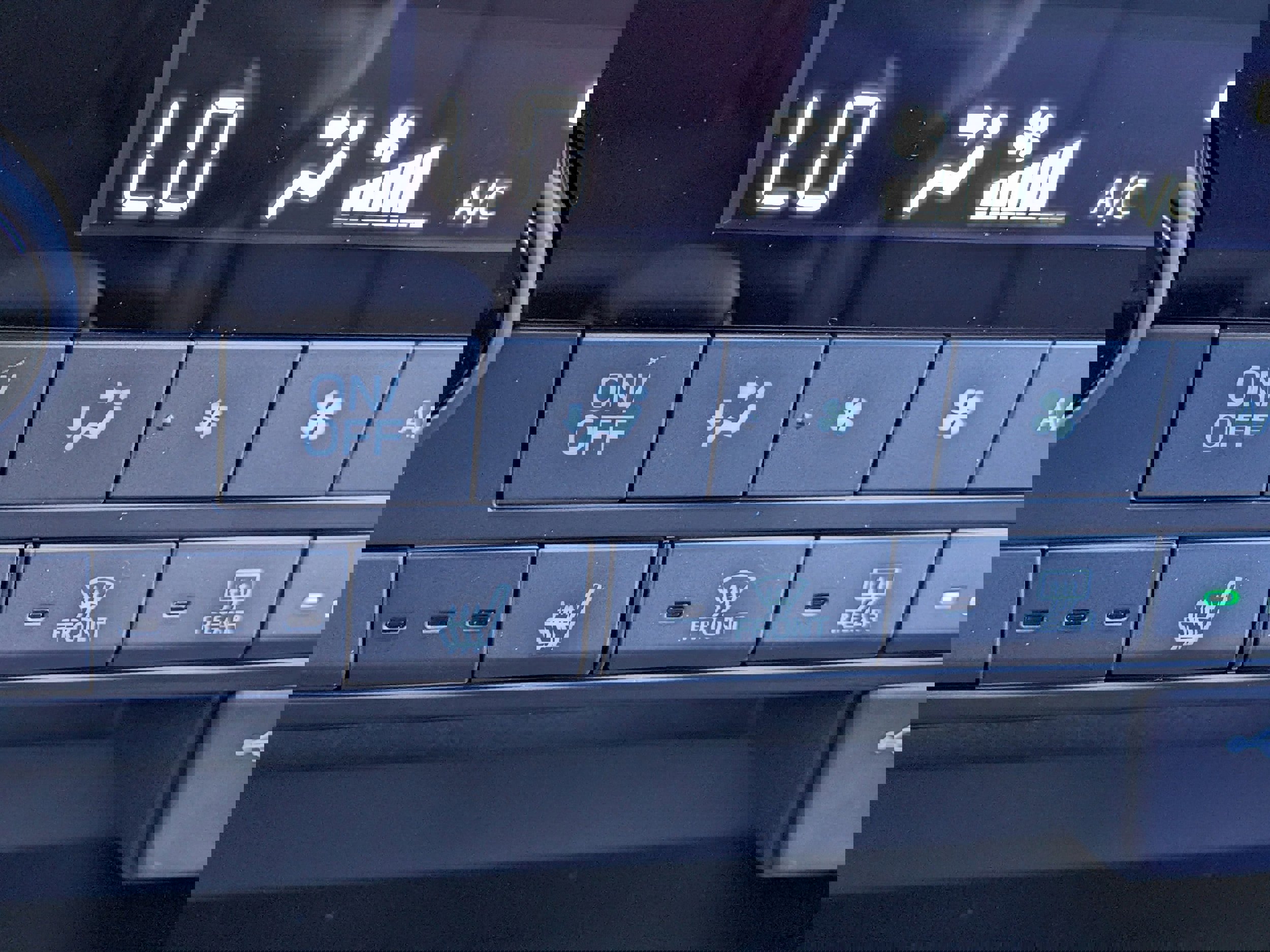 New 2026 Subaru Outback Limited w/ Premium/Limited Package 2 AWD/4WD image 23