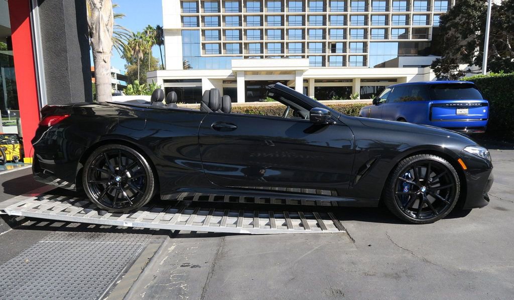 Used 2022 BMW M850i xDrive M850i xDrive Convertible image 6