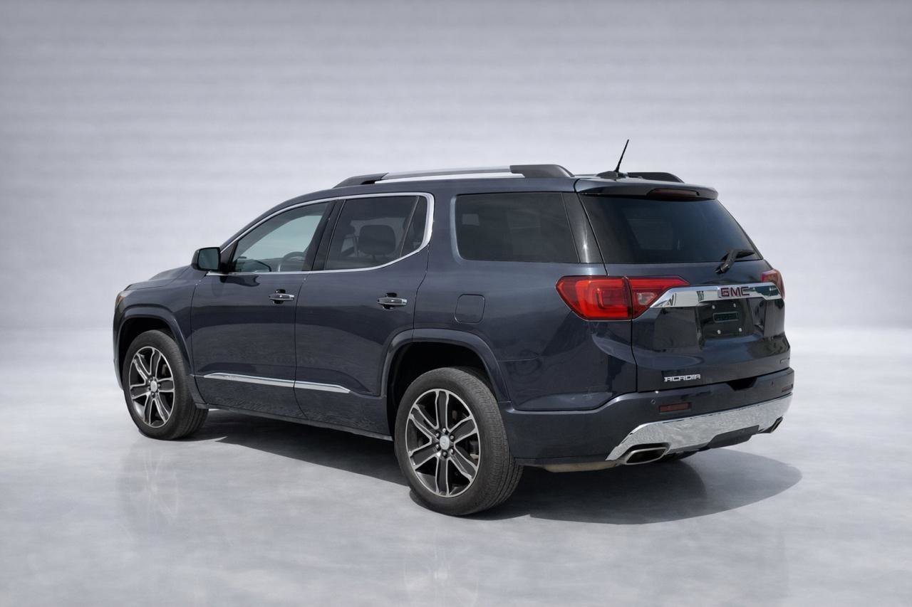 Used 2019 GMC Acadia Denali image 5