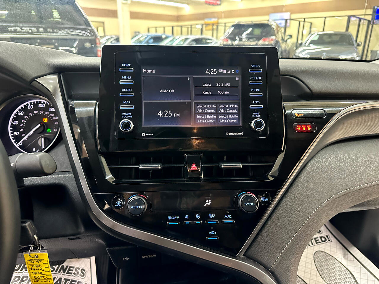 Used 2023 Toyota Camry SE image 24