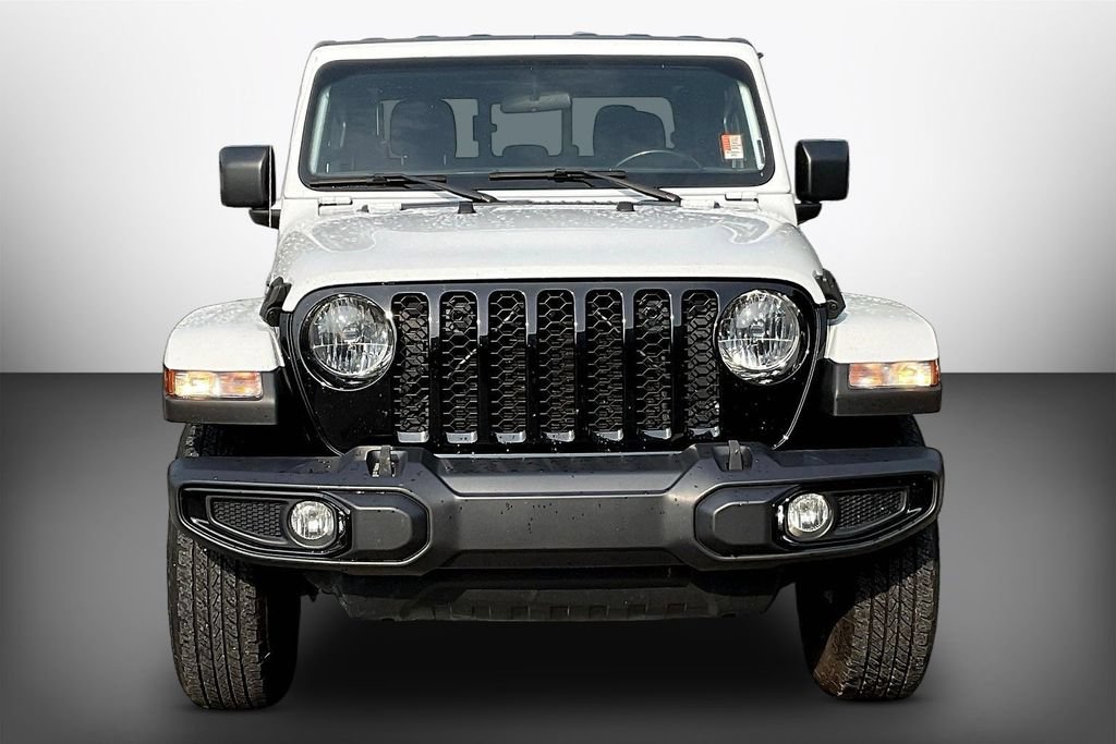 Used 2022 Jeep Gladiator Sport AWD/4WD image 2