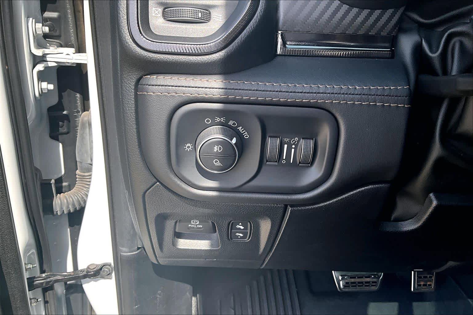 Used 2024 RAM 1500 TRX AWD/4WD image 33