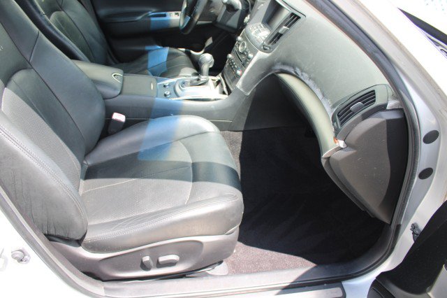 Used 2012 INFINITI G25 Journey RWD image 6