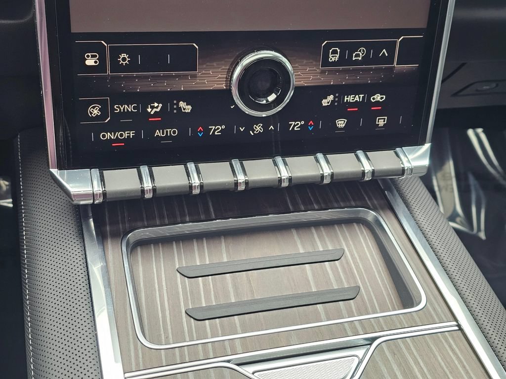 Used 2025 GMC Sierra EV Denali AWD/4WD image 33