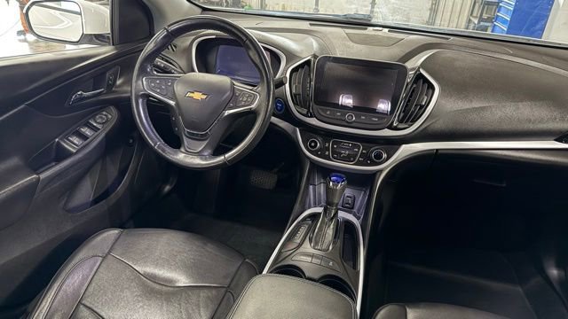 Used 2018 Chevrolet Volt LT w/ Comfort Package FWD image 32