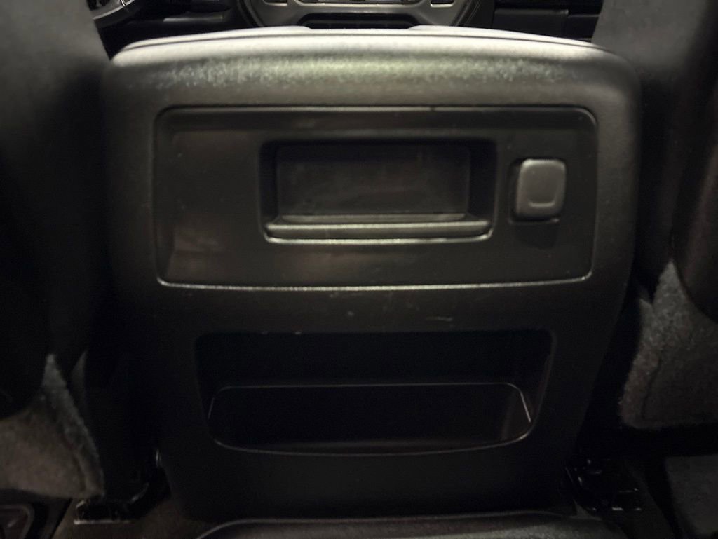 Used 2014 Chevrolet Silverado 1500 LTZ AWD/4WD image 17