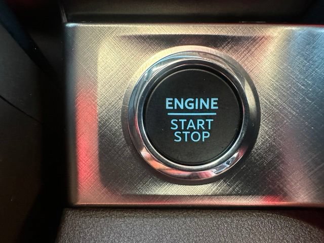 Used 2023 Ford F250 King Ranch w/ Tremor Off-Road Package AWD/4WD image 17