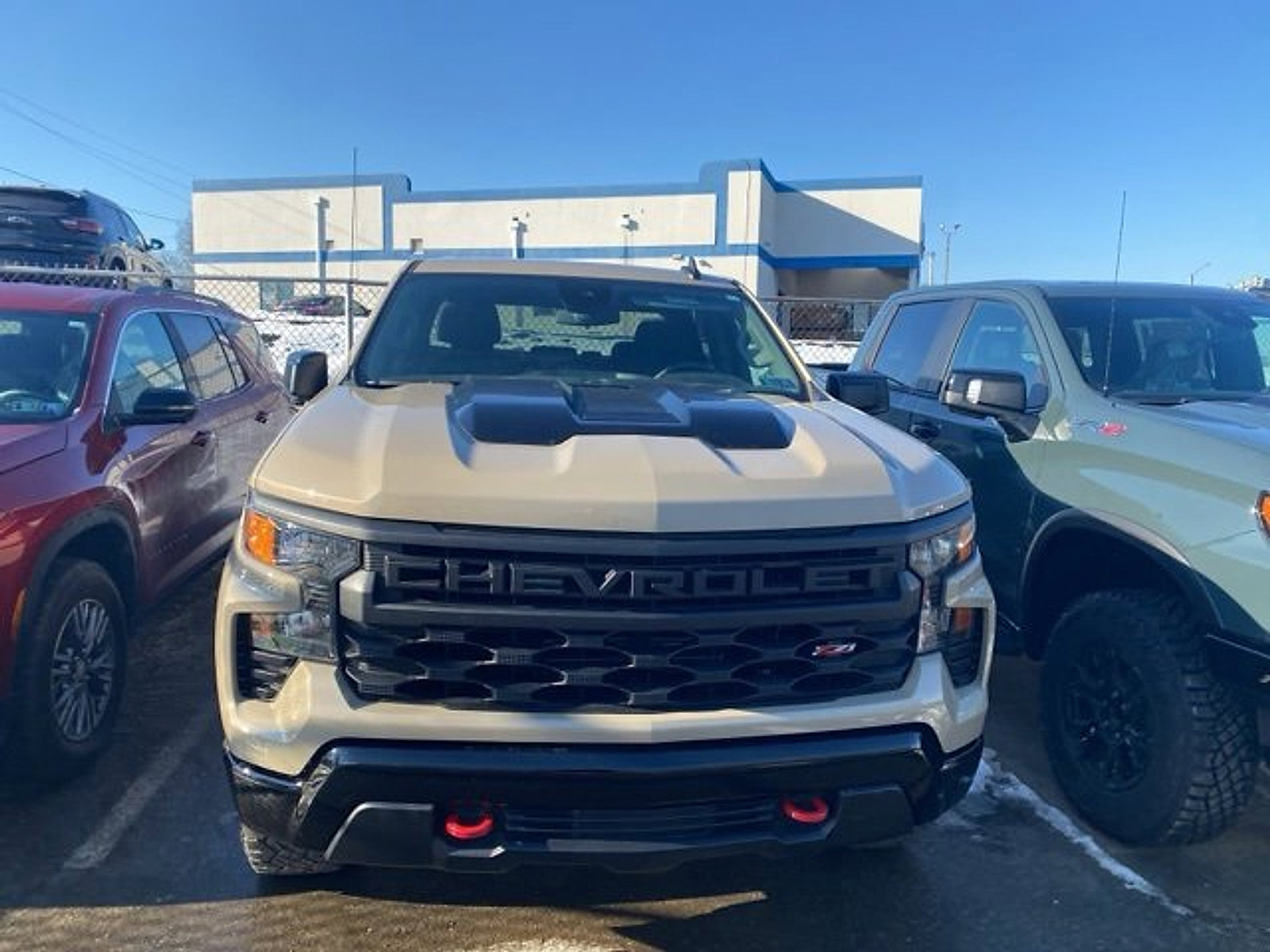 Used 2022 Chevrolet Silverado 1500 Custom Trail Boss w/ LPO, Dark Essentials Package video 2