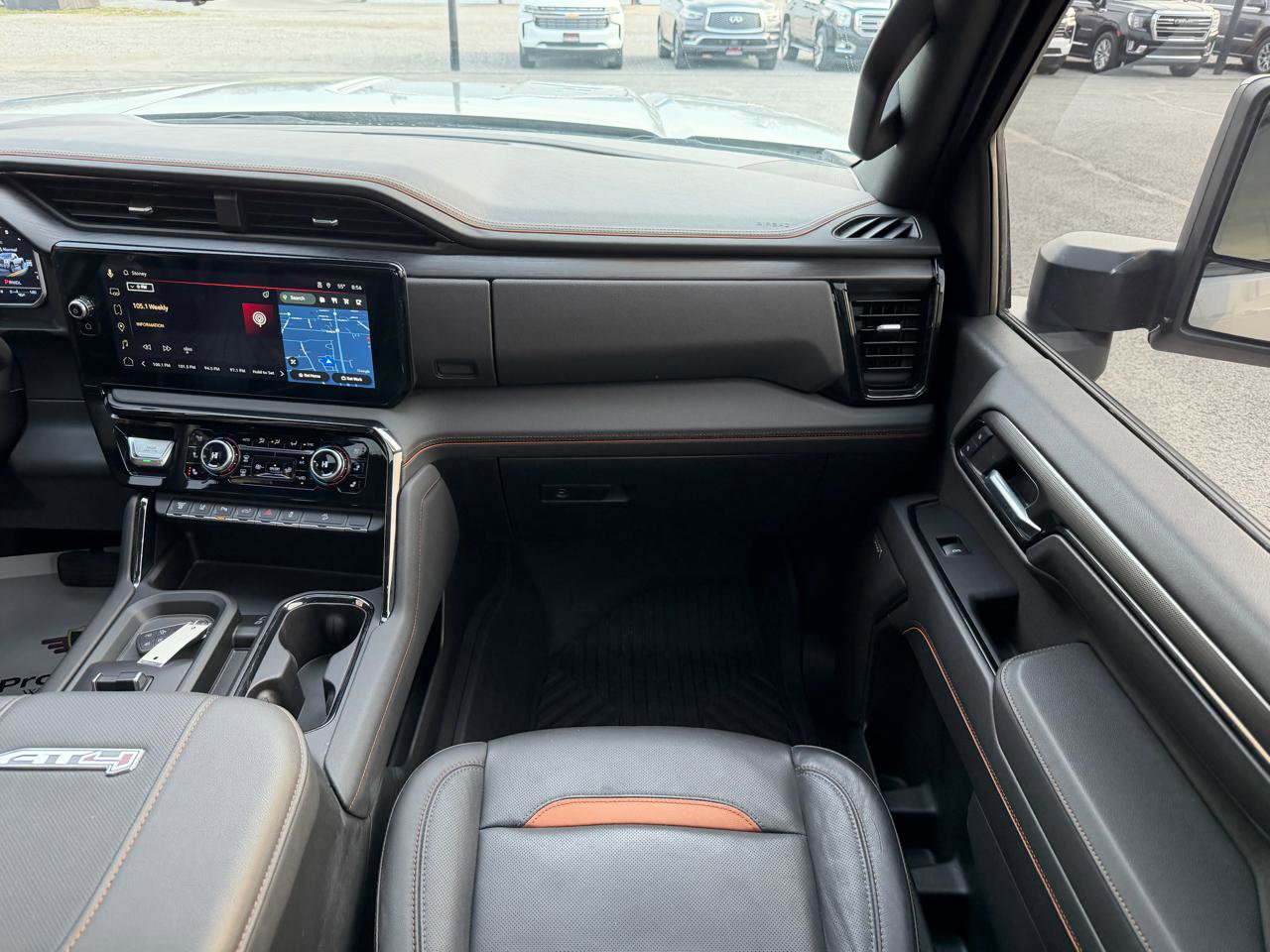 Used 2024 GMC Sierra 2500 AT4 w/ AT4 Premium Plus Package image 28