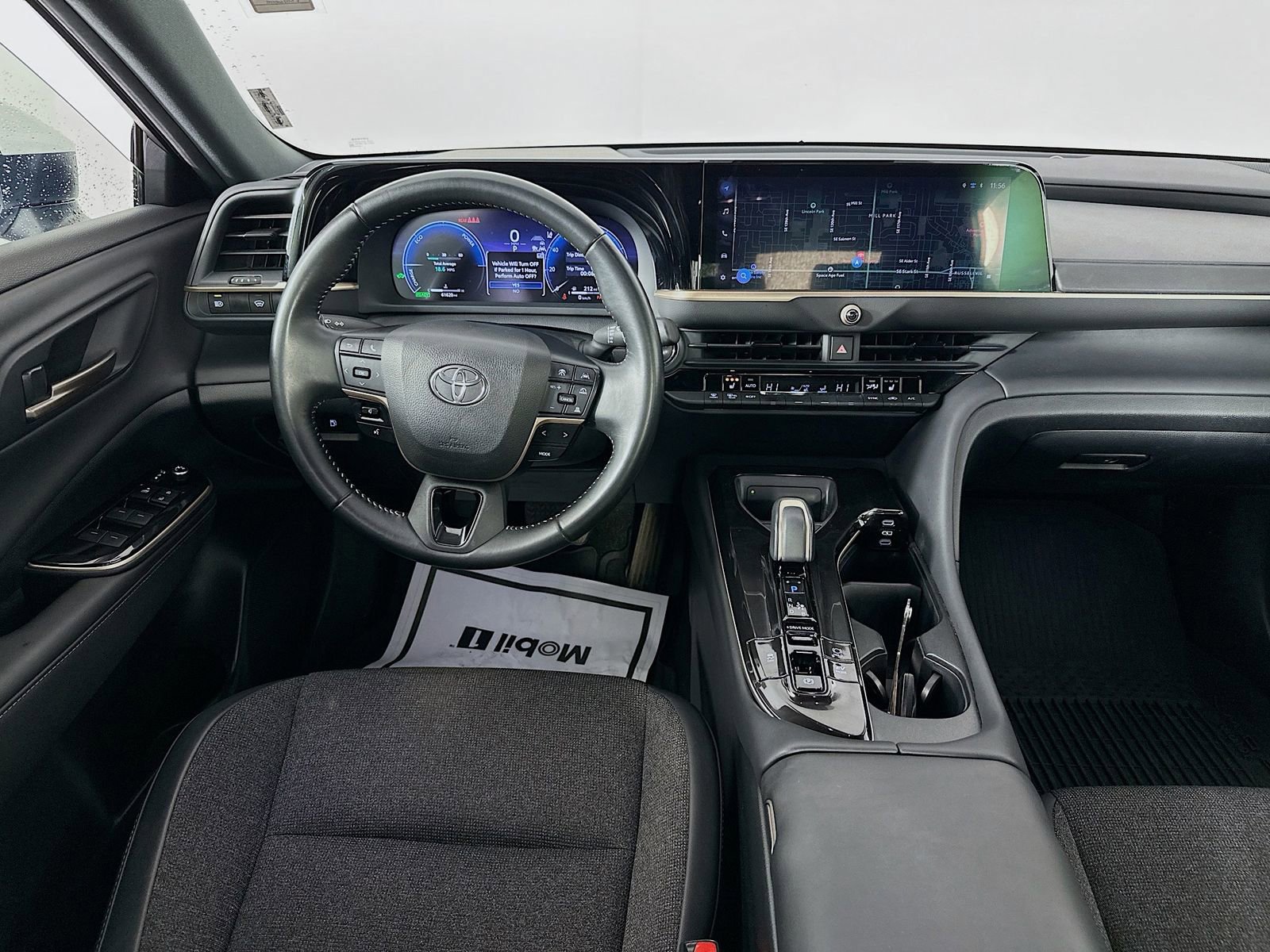 Used 2024 Toyota Crown XLE image 25