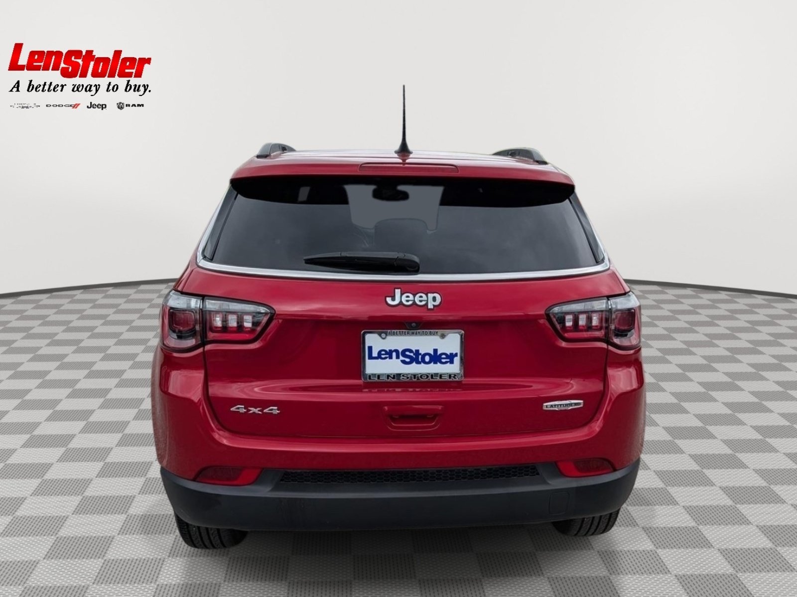 Used 2024 Jeep Compass Latitude w/ Sun and Sound Group AWD/4WD image 4