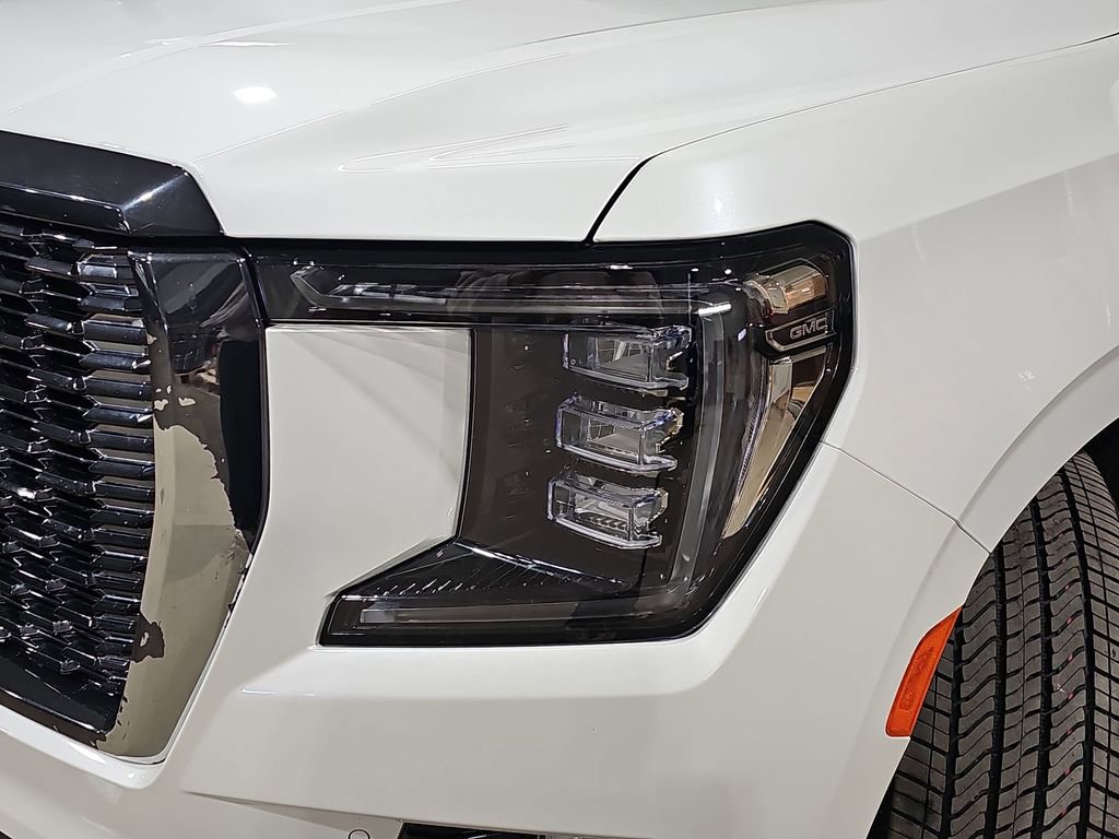 Certified 2024 GMC Yukon XL Denali Ultimate AWD/4WD image 39