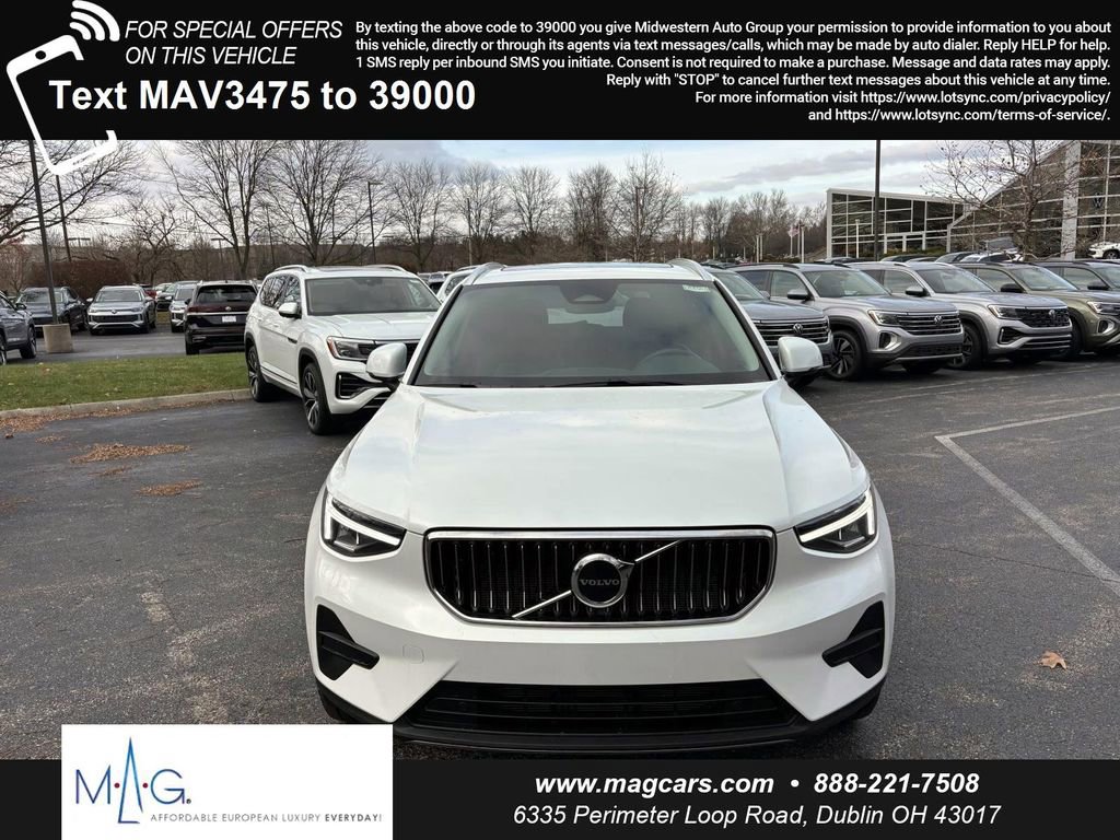 Used 2025 Volvo XC40 B5 Core w/ Protection Package Premier image 2