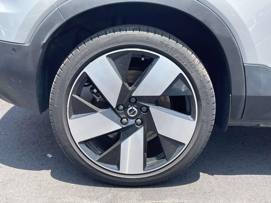 Used 2023 Volvo XC40 Recharge Ultimate AWD/4WD image 31