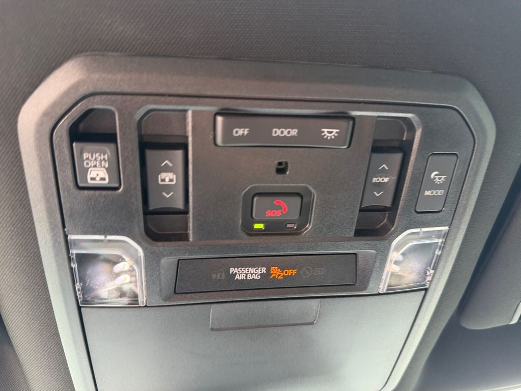 Used 2022 Toyota Tundra Platinum AWD/4WD image 30
