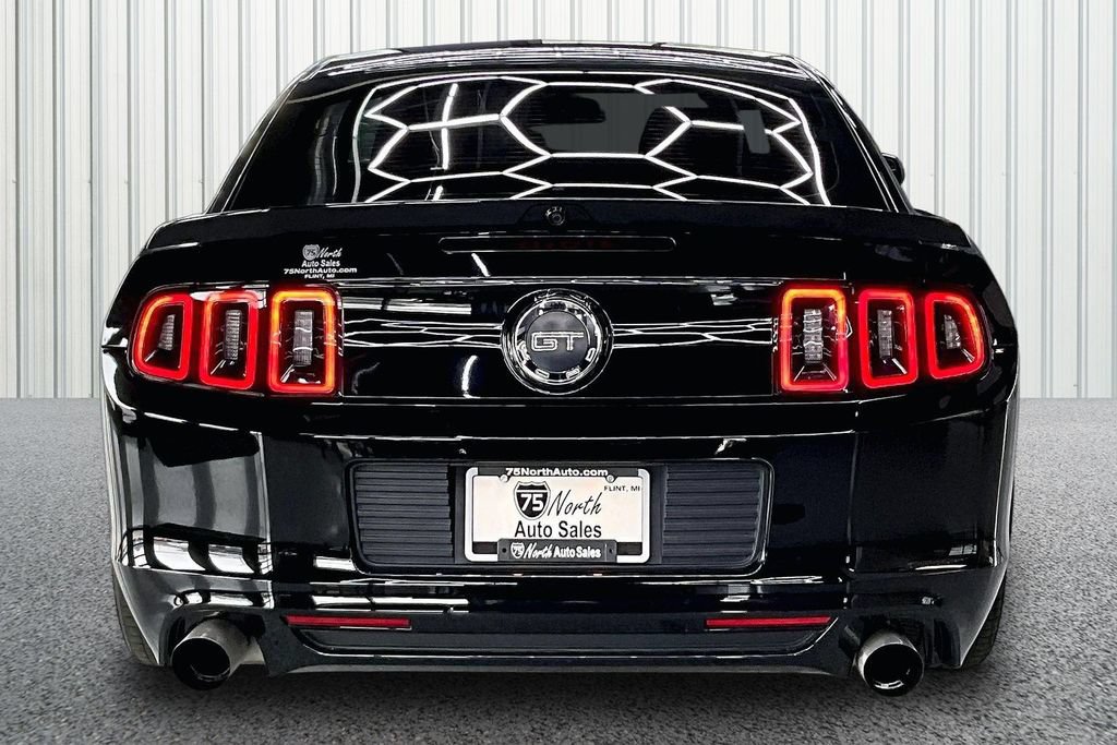 Used 2014 Ford Mustang GT Premium w/ Comfort Package RWD image 5