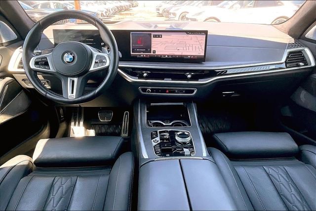 Used 2024 BMW X7 M60i w/ Executive Package AWD/4WD image 15