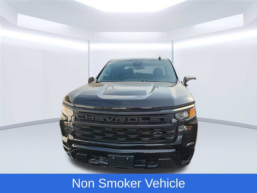 Used 2022 Chevrolet Silverado 1500 Custom w/ LPO, Dark Essentials Package AWD/4WD image 7