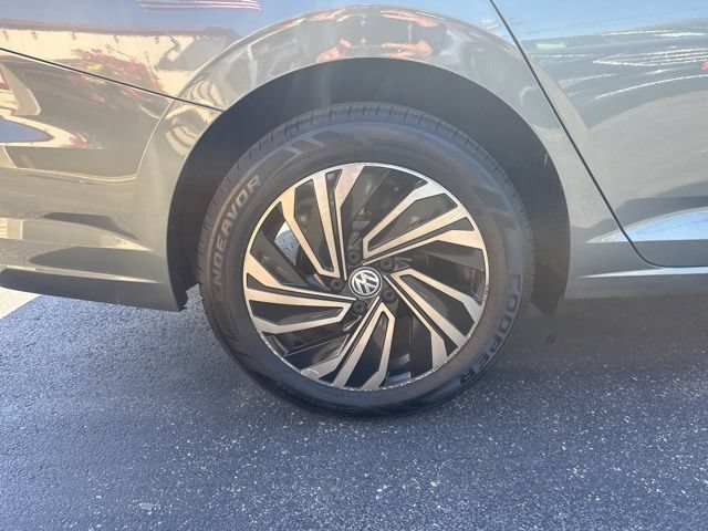 Used 2019 Volkswagen Jetta SEL Premium FWD image 17
