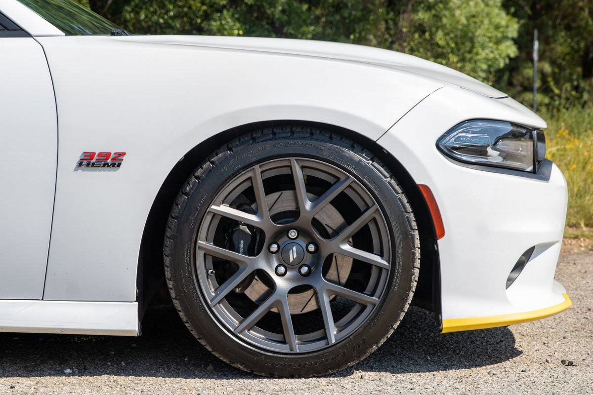 Used 2019 Dodge Charger Scat Pack w/ Technology Group RWD image 6