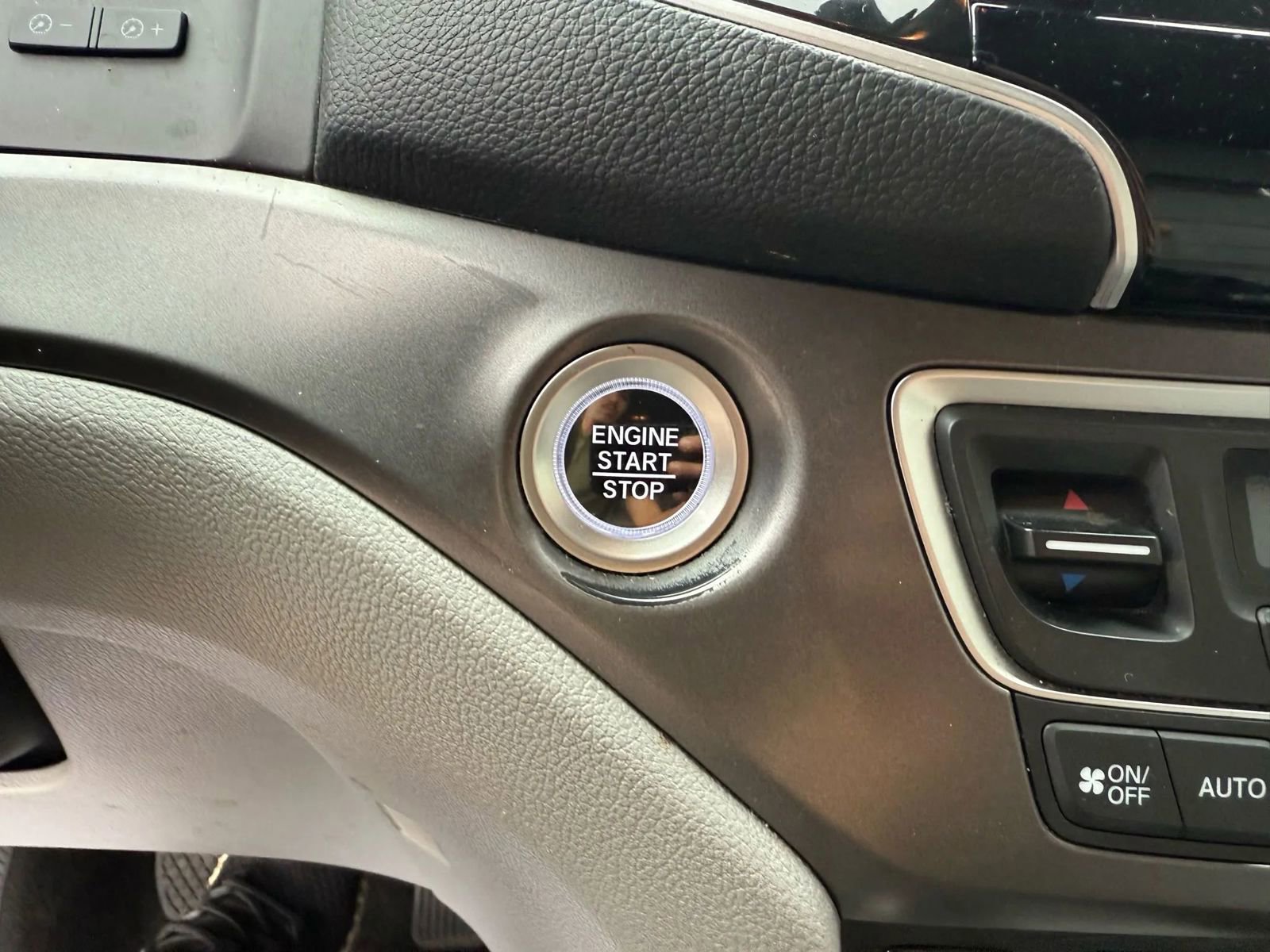 Used 2021 Honda Pilot Special Edition image 24