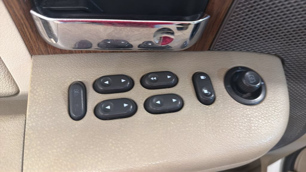 Used 2004 Ford F150 XLT AWD/4WD image 15