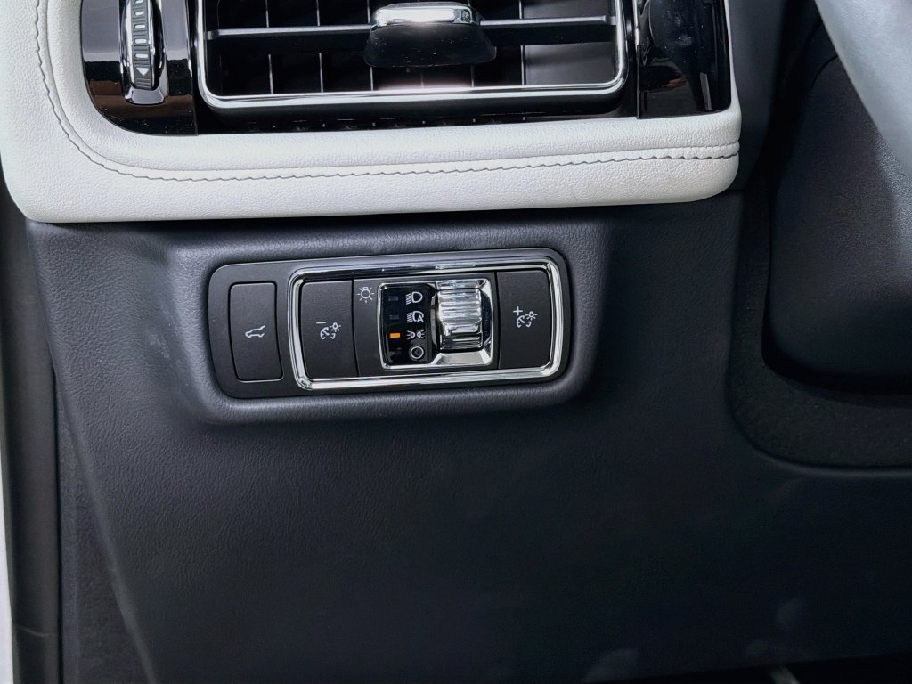 New 2026 Lincoln Aviator Reserve w/ Illumination Package RWD image 10