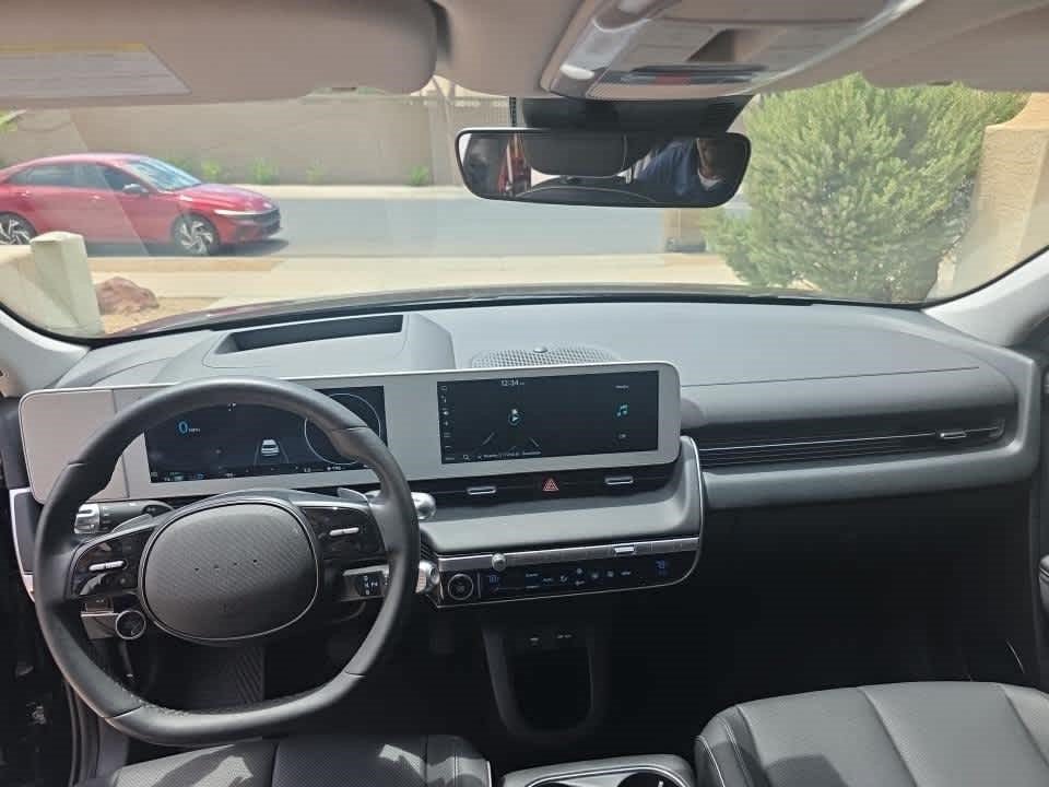 Used 2023 Hyundai Ioniq 5 Limited AWD/4WD image 3