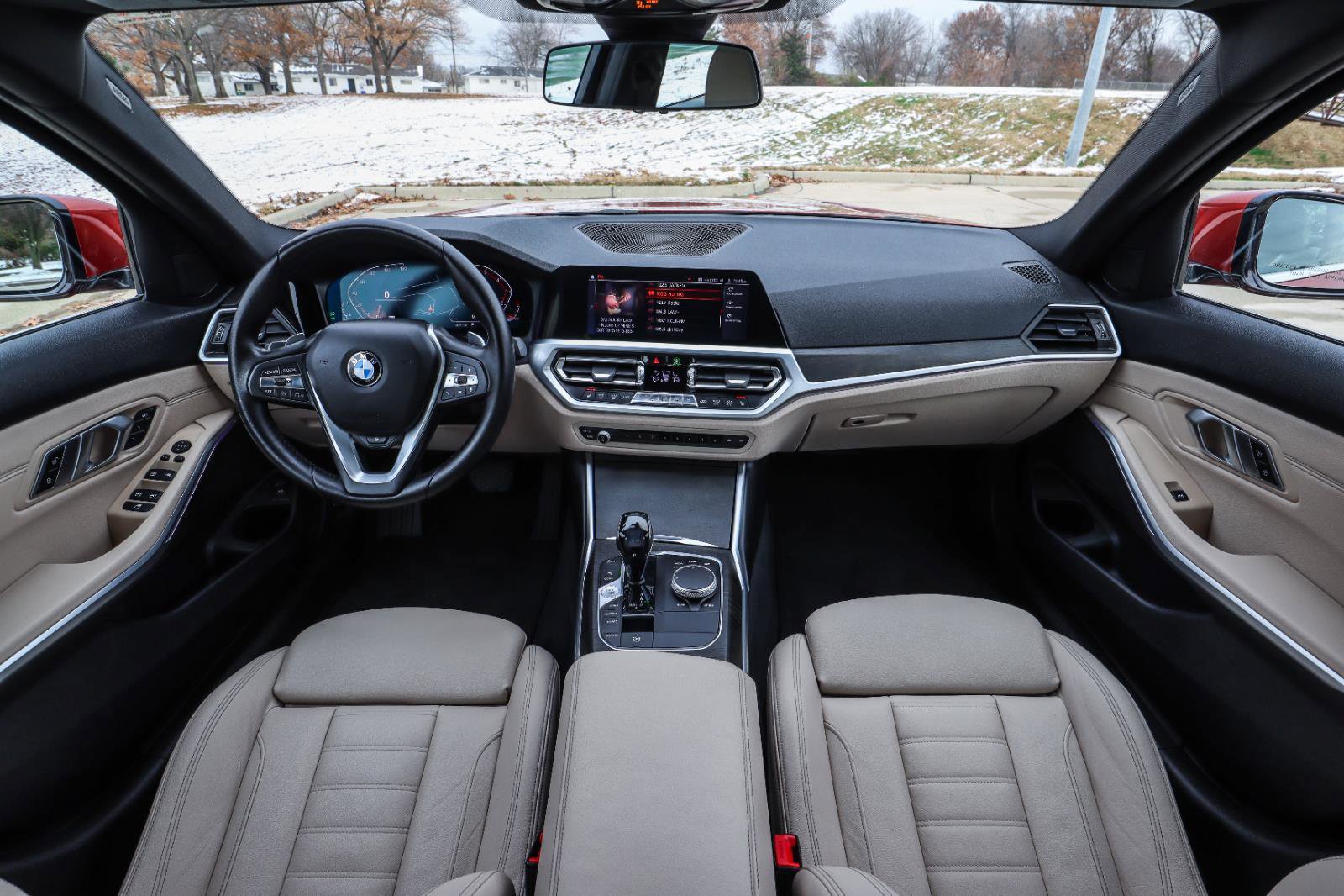 Used 2019 BMW 330i xDrive Sedan w/ Premium Package image 2