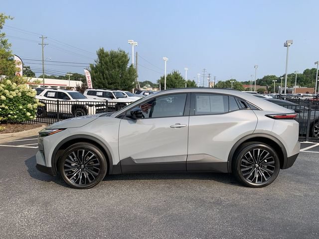 Certified 2026 Toyota C-HR AWD/4WD image 5