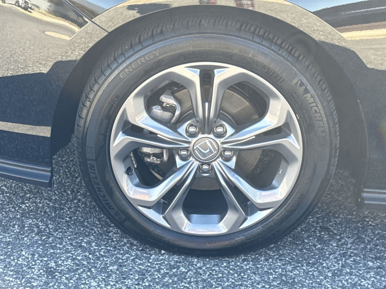 Used 2024 Honda Accord EX image 12