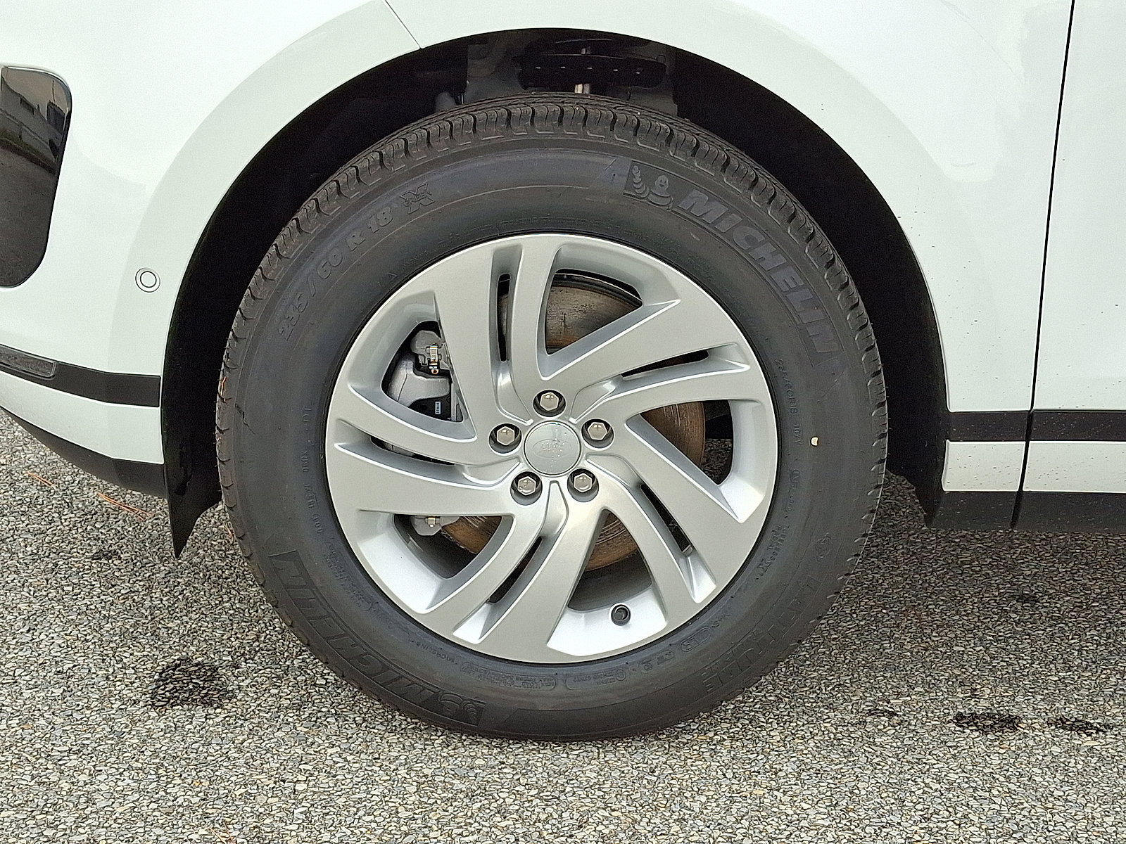 New 2026 Land Rover Range Rover Evoque S image 2