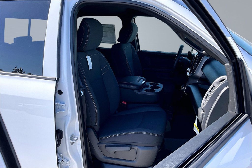 New 2026 RAM 3500 Tradesman AWD/4WD image 16