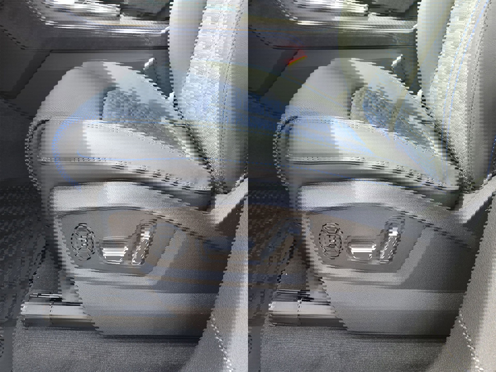 New 2026 Audi RS Q8 performance image 17