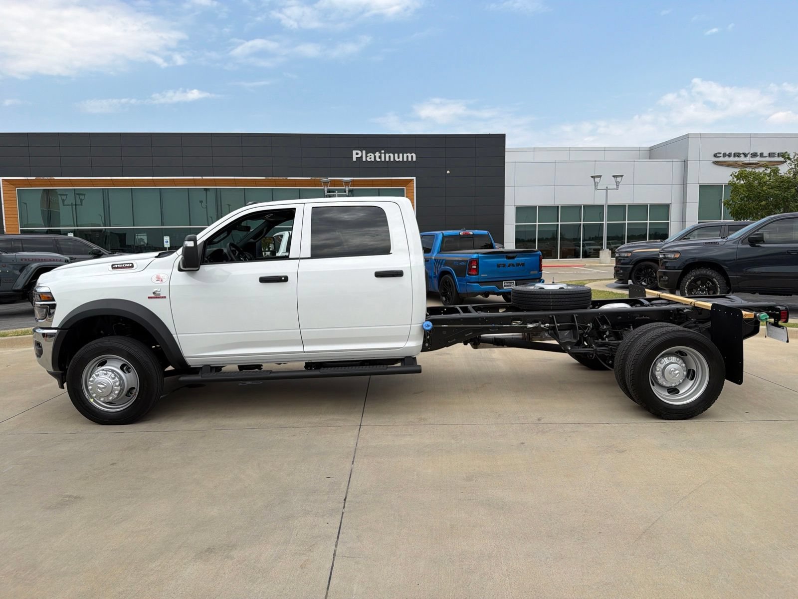 New 2027 RAM 4500 Tradesman w/ Chrome Appearance Group AWD/4WD image 2