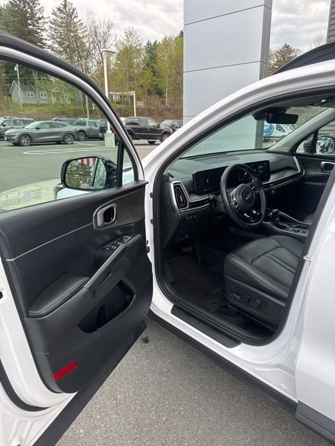 Used 2024 Kia Sorento X-Line EX AWD/4WD image 14