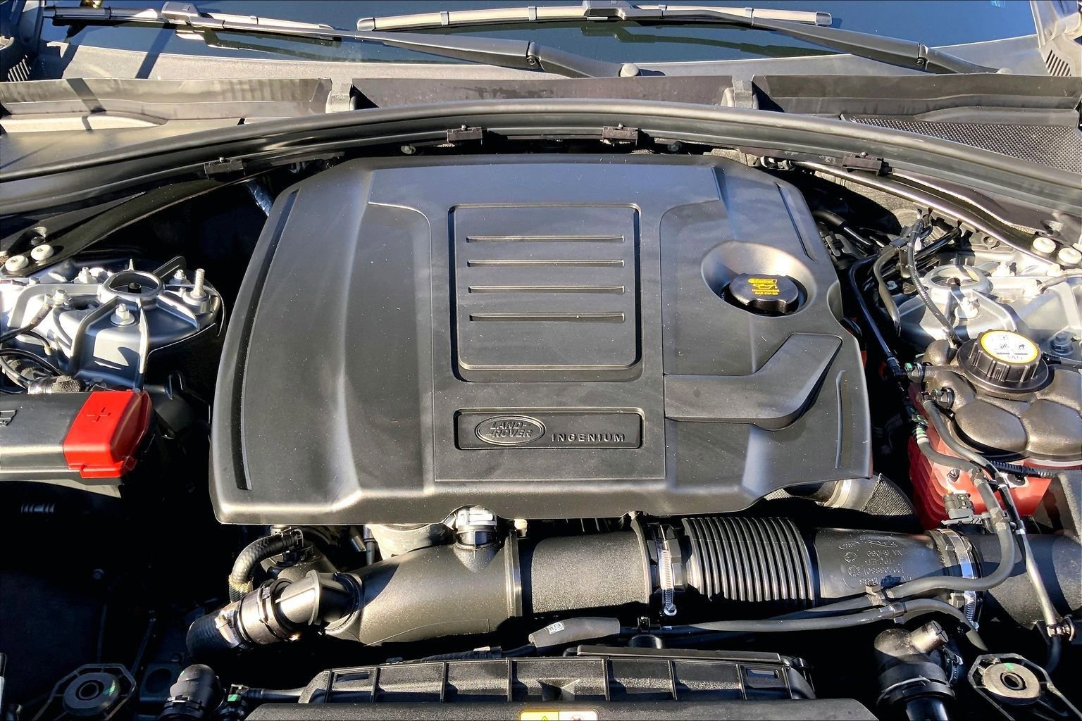 Used 2026 Land Rover Range Rover Velar S AWD/4WD image 29