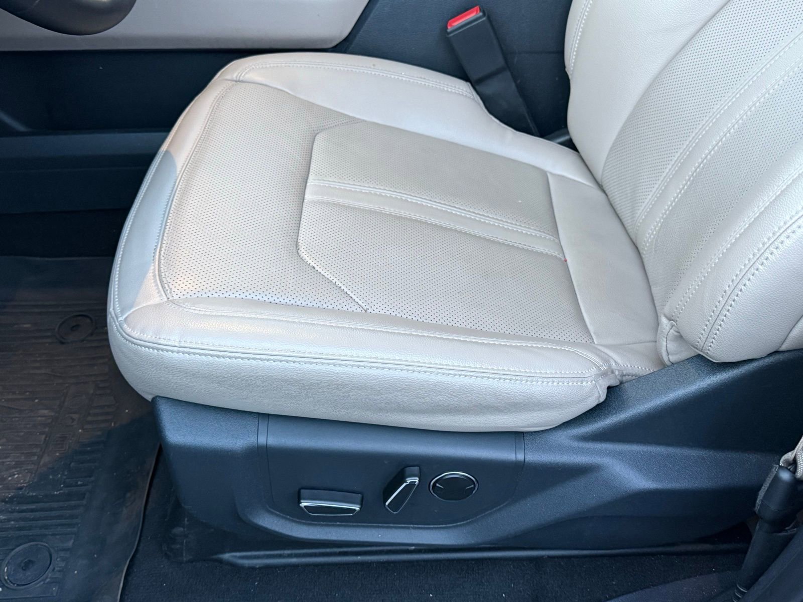 Used 2023 Ford Expedition Max Limited image 35