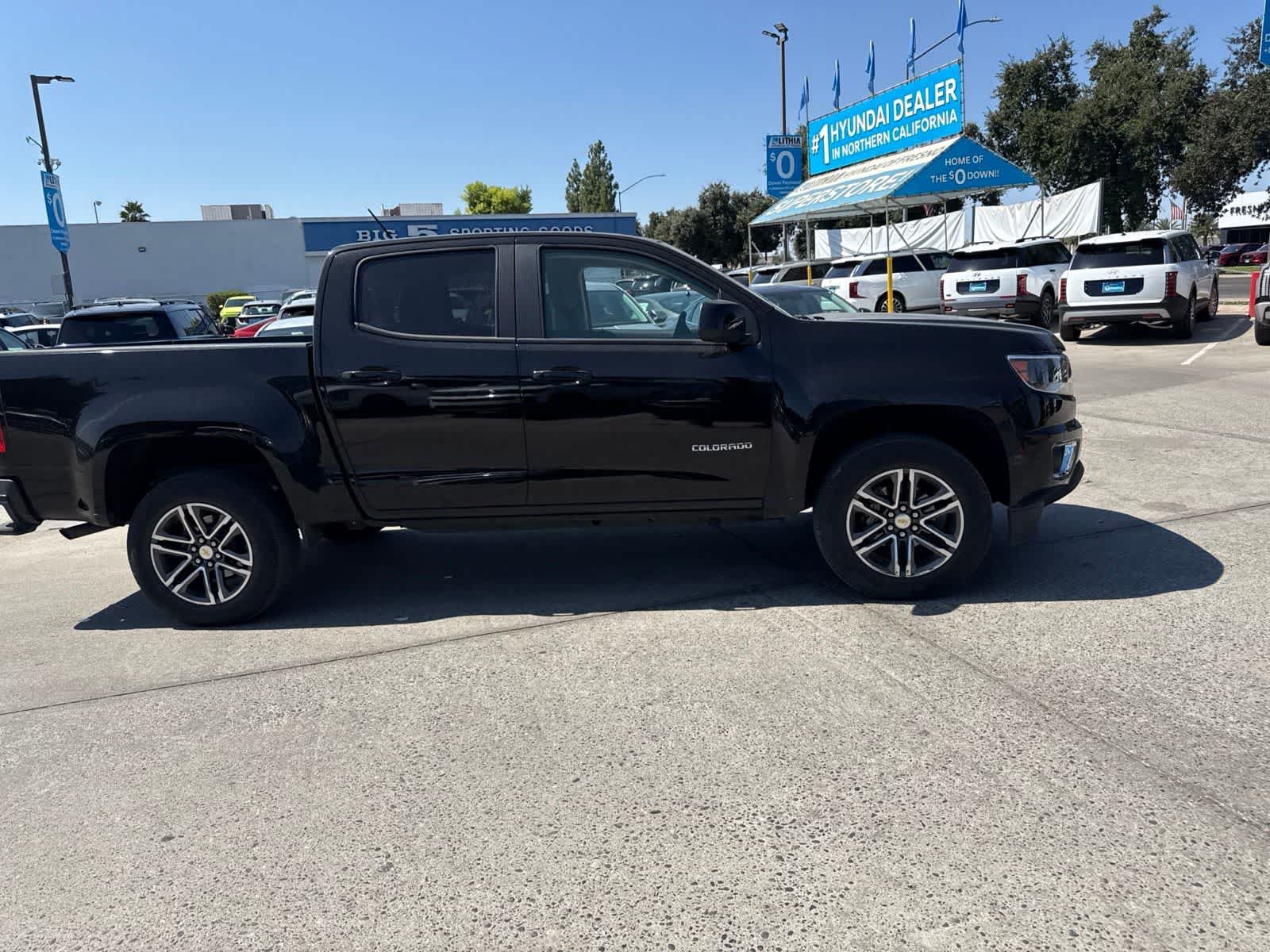 Used 2019 Chevrolet Colorado W/T w/ Custom Special Edition RWD image 4