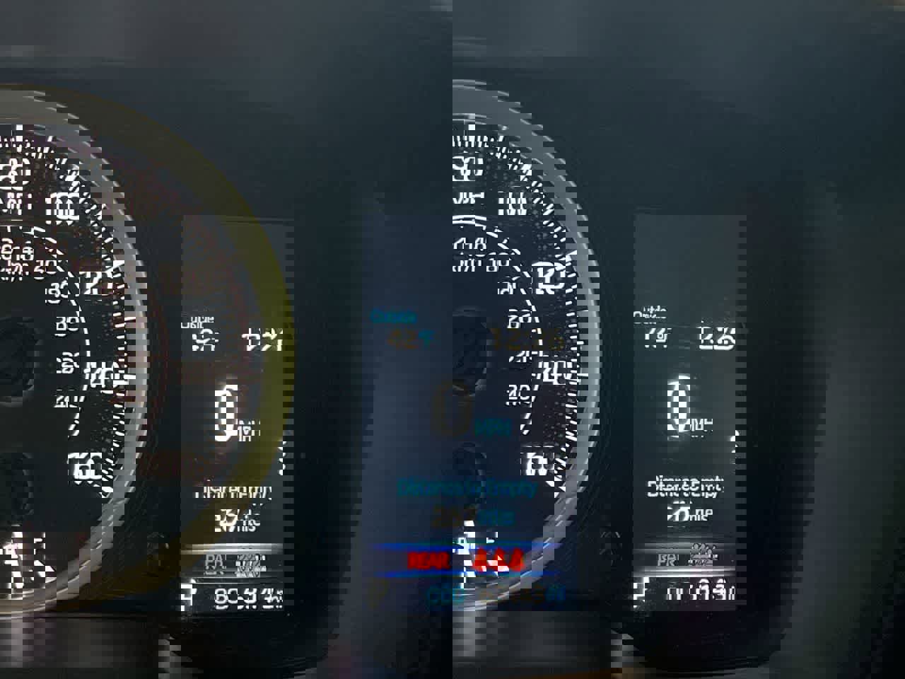 Used 2021 Toyota Corolla LE image 15