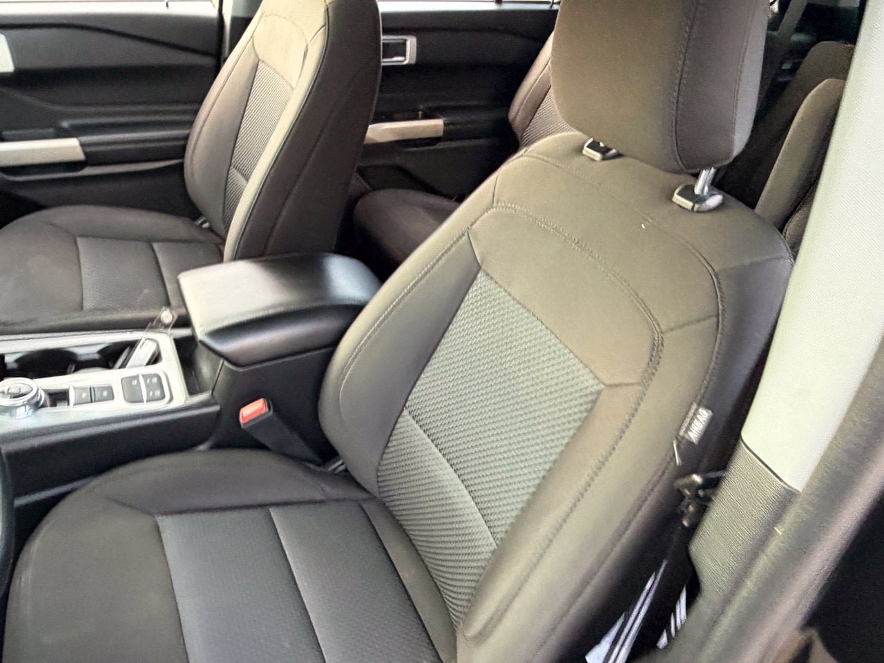 Used 2022 Ford Explorer XLT RWD image 29