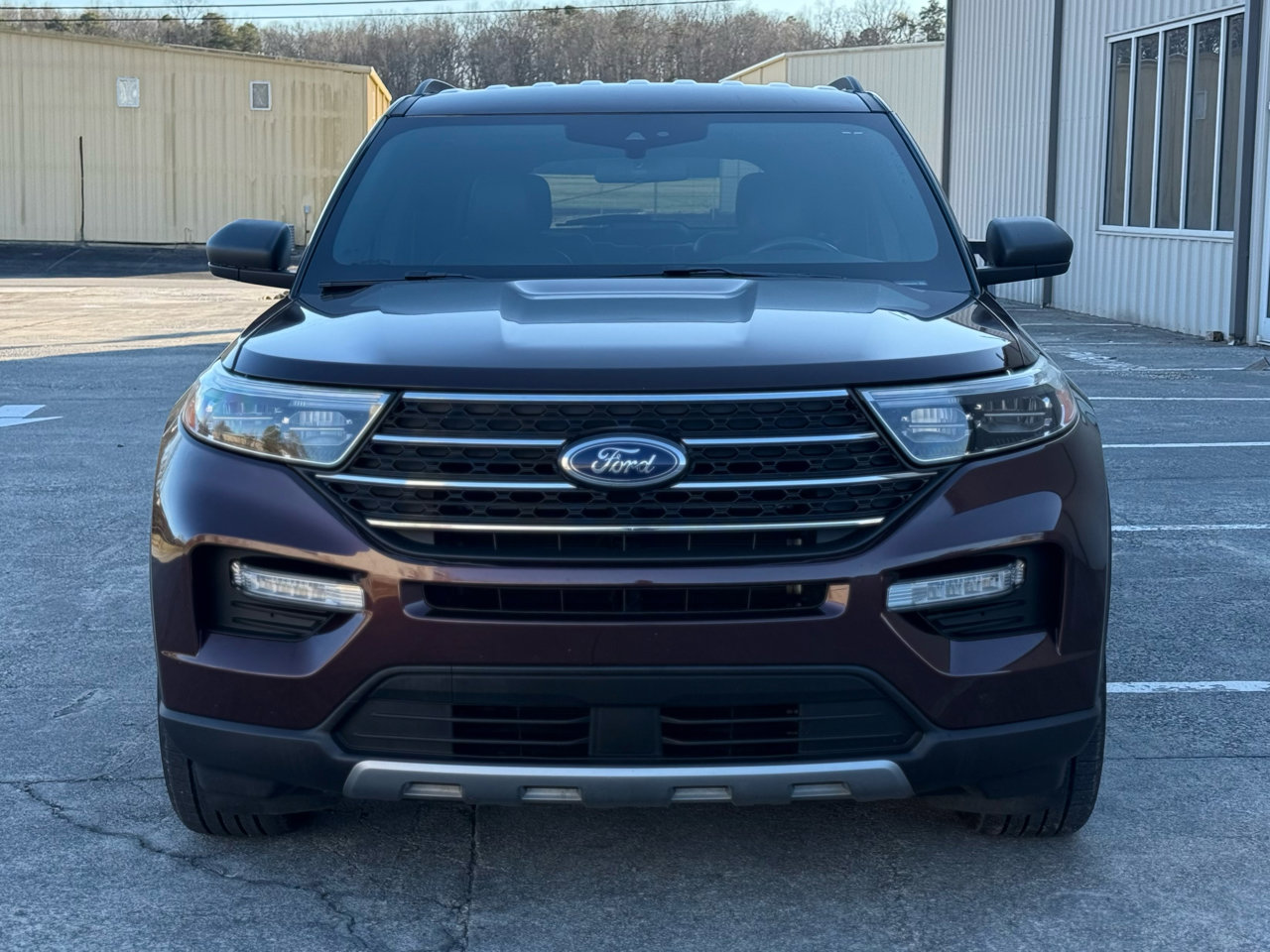 Used 2020 Ford Explorer XLT w/ Equipment Group 202A image 2