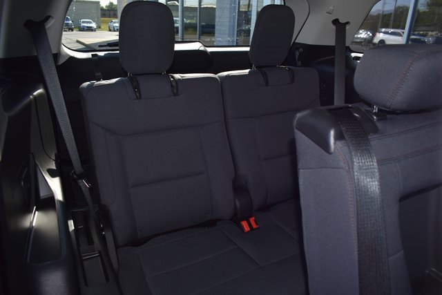 Used 2025 Ford Explorer Active image 43