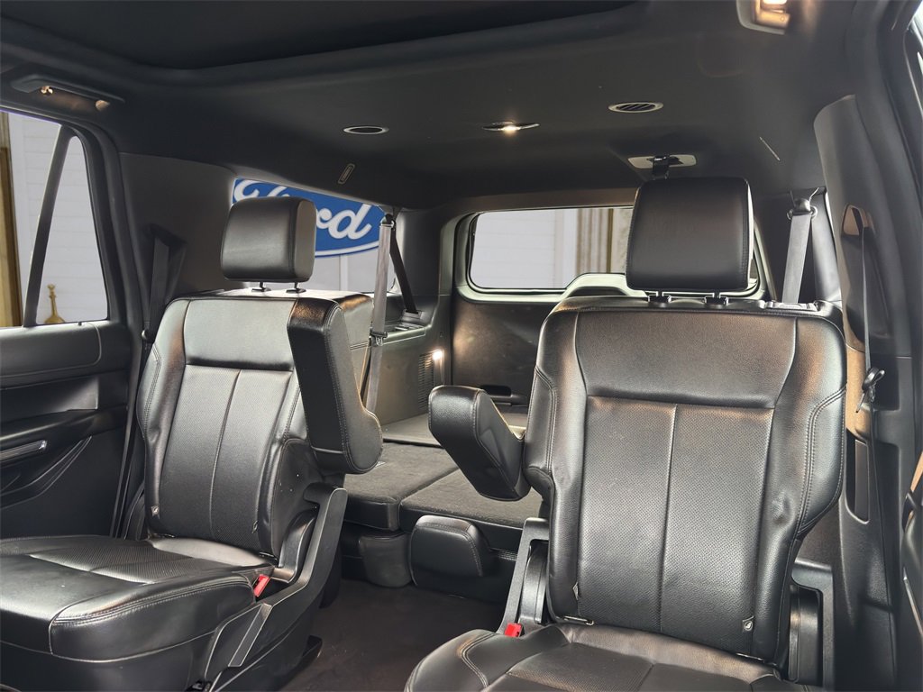 Certified 2021 Ford Expedition Max XLT image 10