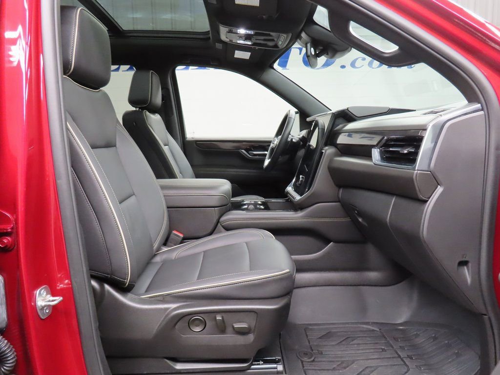 Used 2025 GMC Yukon Elevation w/ LPO, Floor Liner Package image 29