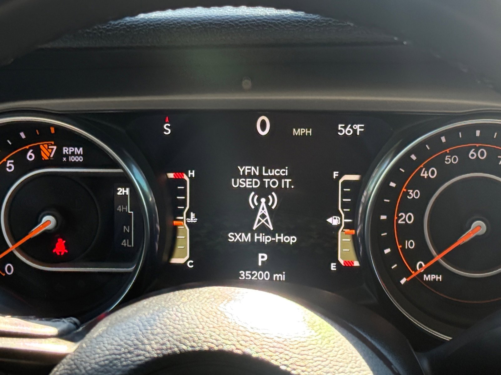 Used 2023 Jeep Gladiator Willys image 17